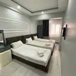 Hotel Abam
